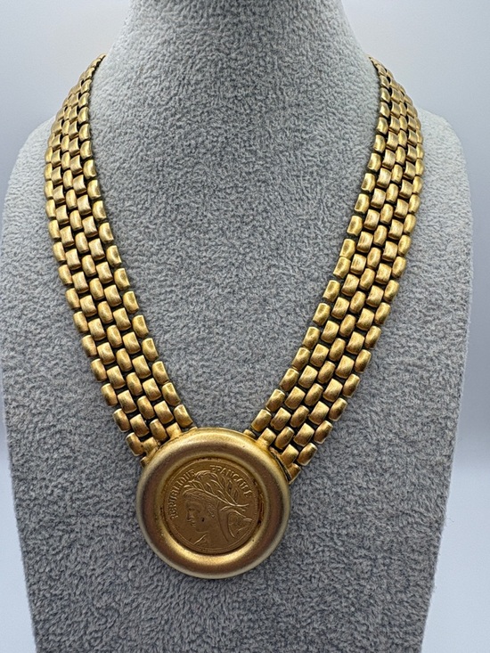 zoom zoom Jewelry - Vintage French Gold-Tone 1970’s Multi-Row Medallion Necklace by Zoom Zoom 16”